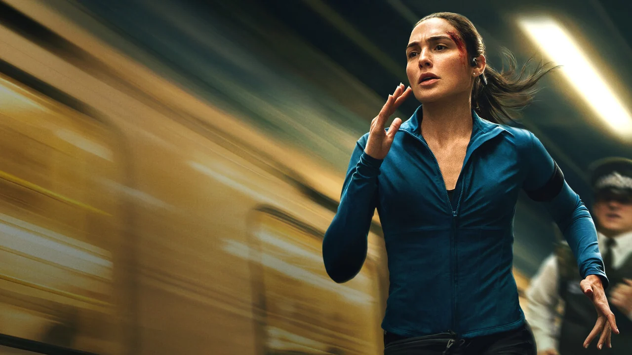 Фильм Бегущая (2026)